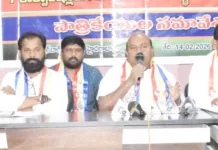 బీసీలకు 70 మున్సిపల్ చైర్మన్లు, 4 మేయర్ పదవులు కేటాయించాలి: బీసీ పొలిటికల్ ఫ్రంట్ డిమాండ్