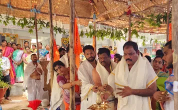 అంగరంగ వైభవంగా విగ్రహ ప్రాణ ప్రతిష్ట కార్యక్రమం