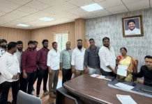 గోపి చెరువు, చాకలి చెరువులను శుభ్రం చేయాలి: పొట్ట నరేందర్ యాదవ్