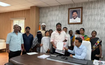 పాపిరెడ్డి కాలనీ వాంబే బిల్డింగ్స్ సమస్యలపై జోనల్ కమిషనర్కు వినతి