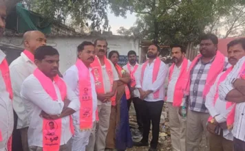 ఎమ్మెల్యే గాంధీ ప్రజా సమస్యలను గాలికొదిలేశారు: బీఆర్ఎస్ నాయకులు