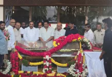 కేంద్ర మాజీ మంత్రి కావూరి సాంబశివరావుకు PAC చైర్మన్ ఆరెకపూడి గాంధీ నివాళులు