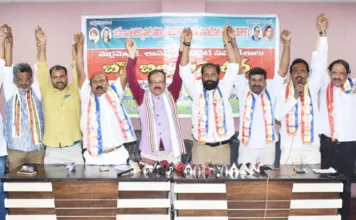 ప్రైవేటు బిల్లుతో బీసీలను మోసం చేస్తే సహించం: బీసీ నాయకుల హెచ్చరిక