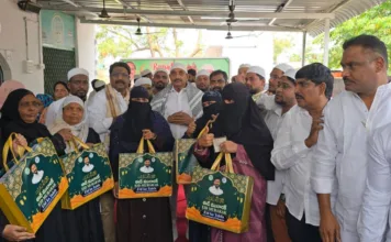 మియాపూర్ డివిజన్ పరిధిలో రంజాన్ దుస్తుల పంపిణీ