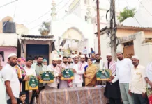 రంజాన్ మాసం సహనం, సోదరభావానికి ప్రతీక: మాజీ కార్పొరేటర్ రాగం నాగేందర్ యాదవ్