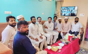 రంజాన్ వేడుకల్లో పాల్గొన్న మాజీ కార్పొరేటర్ రాగం నాగేందర్ యాదవ్