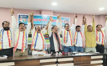 కాంగ్రెస్ ప్రభుత్వ హయాంలో బీసీలకు అన్యాయం: బీసీ సంఘాల నాయకులు