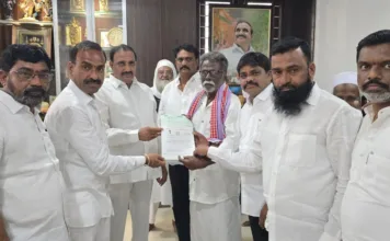 సీఎం రిలీఫ్ ఫండ్ సహాయం అందజేత