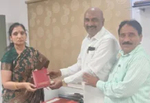 జిల్లా వైద్య ఆరోగ్య శాఖ అధికారిణిని కలిసిన డా. వెంకట్ రెడ్డి