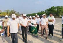 జోనల్ కార్యాలయంలో సైబరాబాద్ మున్సిపల్ కమిషనర్ జి.సృజన సమావేశం