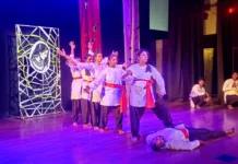 ఆకట్టుకున్న నాటిక ప్రదర్శనలు