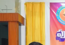 ఫీజు బకాయిలపై హైకోర్టు తీర్పు సరికాదు: పల్లె మురళి