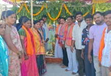 ఘనంగా రేణుక ఎల్లమ్మ ఆలయ ప్రారంభోత్సవం.. పూజలు చేసిన టీఆర్పీ నాయకులు..