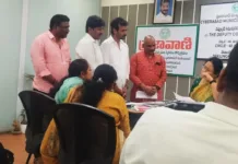 వారాంతపు మార్కెట్తో ప్రజలకు తీవ్ర ట్రాఫిక్ ఇబ్బందులు: ఆకుల లక్ష్మణ్ ముదిరాజ్