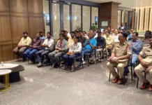 కో-వర్కింగ్ స్పేస్ ప్రొవైడర్లతో పోలీసుల సమావేశం