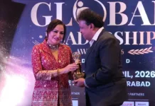 ఉత్తమ ఆర్తో వైద్యుడిగా డాక్టర్ పుట్ట రాజ్కు అవార్డు ప్రదానం