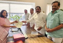 అభివృద్ధి పనులను త్వరగా పూర్తి చేయాలని వినతి