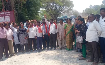 ఆర్టీసీ కార్మికులకు ఇచ్చిన హామీలను వెంటనే నెరవేర్చాలి