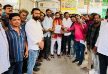 ఆర్టీసీ కార్మికుల సమస్యలకు శాశ్వత పరిష్కారం చూపించాలి: రవికుమార్ యాదవ్