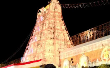 కేసీఆర్ను మళ్లీ సీఎంగా చూడాలని ప్రజలు కోరుకుంటున్నారు: చిర్రా రవీందర్ యాదవ్