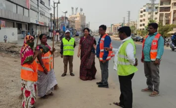 ప్రజలు పారిశుద్ధ్యానికి ప్రాధాన్యత ఇవ్వాలి: డీసీ శశిరేఖ