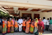 కార్మికుడి చెమట చుక్కలో సమాజ భవిష్యత్తు: అనిల్ కుమార్ యాదవ్