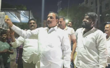 సమత నగర్ కాలనీ పార్క్ లో వీధి దీపాల ఏర్పాటు