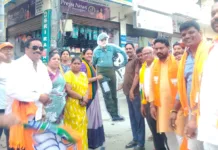 హుడా కాలనీలో బీజేపీ నాయకుల గెలుపు సంబురాలు