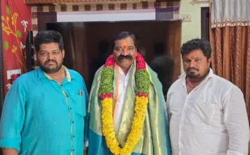బేరి రామచంద్ర యాదవ్ కు నాయకుల జన్మదిన శుభాకాంక్షలు