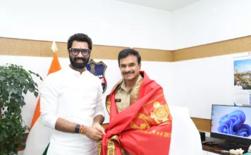 డీజీపీ సీవీ ఆనంద్ను కలిసిన రఘునాథ్ యాదవ్