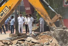 ట్రాఫిక్ రహిత నియోజకవర్గంగా శేరిలింగంపల్లిని తీర్చిదిద్దుతాం: PAC చైర్మన్ ఆరెకపూడి గాంధీ