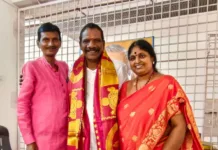 చింతకింది గోవర్ధన్ గౌడ్ దంపతులకు నీరటి చంద్రమోహన్ శుభాకాంక్షలు