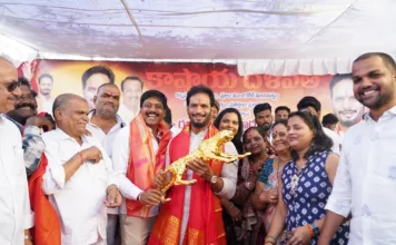ఘనంగా రవికుమార్ యాదవ్ జన్మదిన వేడుకలు