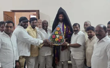 యాదవుల అభివృద్ధికి కృషి చేయాలి.. రఘునాథ్ యాదవ్కు బేరి రామచంద్ర యాదవ్ సూచన..