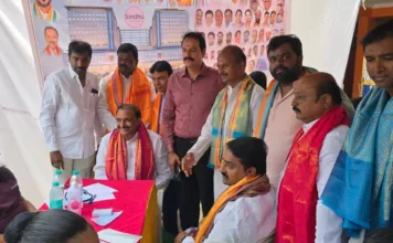 వేముకుంట కాలనీలో ఉచిత మెగా వైద్య శిబిరం ప్రారంభించిన ఆరెకపూడి గాంధీ