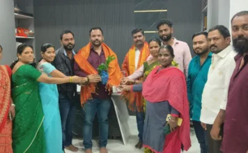 హఫీజ్పేట్ డబుల్ బెడ్రూమ్ కాలనీ సమస్యలపై మహేష్ యాదవ్తో నూతన కమిటీ భేటీ