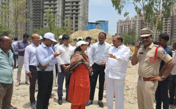 సైబరాబాద్ మున్సిపల్ కార్పొరేషన్ ప్రధాన కార్యాలయ శంకుస్థాపన ఏర్పాట్లను పరిశీలించిన గాంధీ, కమిషనర్ సృజన