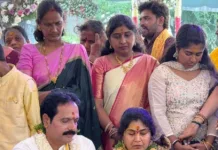 భ్రమరాంబికా మల్లికార్జున స్వామి కల్యాణం వైభవంగా.. మంత్రులు, ప్రజాప్రతినిధుల ప్రత్యేక పూజలు..
