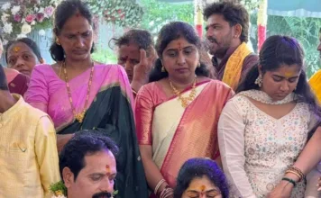 భ్రమరాంబికా మల్లికార్జున స్వామి కల్యాణం వైభవంగా.. మంత్రులు, ప్రజాప్రతినిధుల ప్రత్యేక పూజలు..