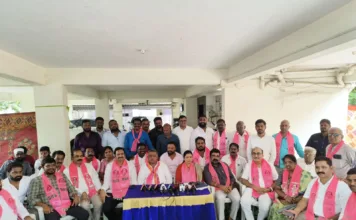 గాంధీ వ్యాఖ్యలపై బీఆర్ఎస్ ఫైర్.. కేసీఆర్, కేటీఆర్ కృషిని విస్మరించడం హాస్యాస్పదమన్న రంగారావు..