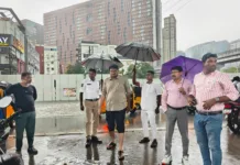 ఎలక్షన్ కమిషన్ కార్యాలయం వద్ద వాటర్ లాగింగ్పై జోనల్ కమిషనర్ అత్యవసర చర్యలు