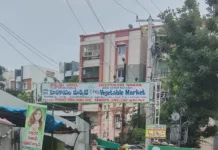 దీప్తి శ్రీ నగర్లో రోడ్డు ఆక్రమణలపై ప్రజావాణిలో ఫిర్యాదు