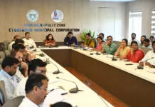 శేరిలింగంపల్లి జోన్లో కమిషనర్ సృజన సమీక్ష సమావేశం