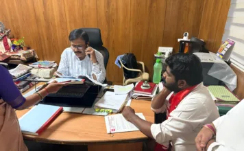 అధిక ఫీజుల దోపిడీపై డీఈవోకు ఫిర్యాదు.. ఎమ్మెన్నార్ స్కూల్పై విచారణకు ఆదేశాలు..