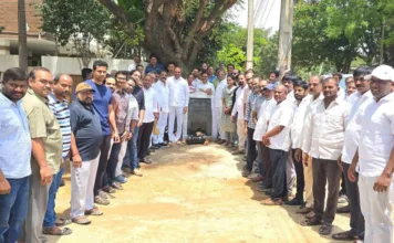 నల్లగండ్లకు శాశ్వత నీటి పరిష్కారం.. రూ.30 లక్షల మంజీర పైప్లైన్ పనులకు ఆరెకపూడి గాంధీ శంకుస్థాపన