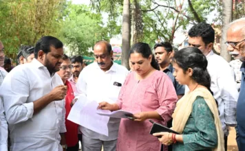 సాయి బాబా నగర్లో కమిషనర్ సృజన పర్యటన.. పార్కులు, ఫుట్పాత్లు, ఓపెన్ స్పేస్లపై కీలక ఆదేశాలు