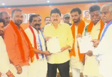బీసీల సమస్యల పరిష్కారానికి కేంద్రం చొరవ చూపాలి: బేరి రామచందర్ యాదవ్