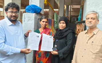 శేరిలింగంపల్లిలో ఎస్ఐఆర్ ఎన్యుమరేషన్ ఫారాల పంపిణీని పరిశీలించిన ఈఆర్ఓ నారాయణ్ అమిత్