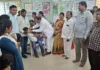 పల్స్ పోలియోలో మాజీ కార్పొరేటర్ హమీద్ పటేల్