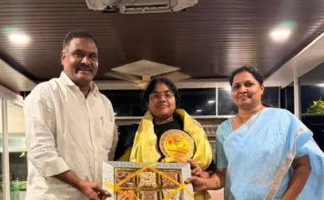 డాక్టర్స్ డే సందర్భంగా ప్రముఖ వైద్యులకు ప్రసాద్స్ ఫౌండేషన్ ఘన సన్మానం